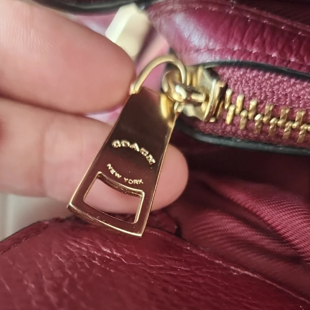 Coach Plum Pebbled Leather Satchel Crossbody Bag EUC